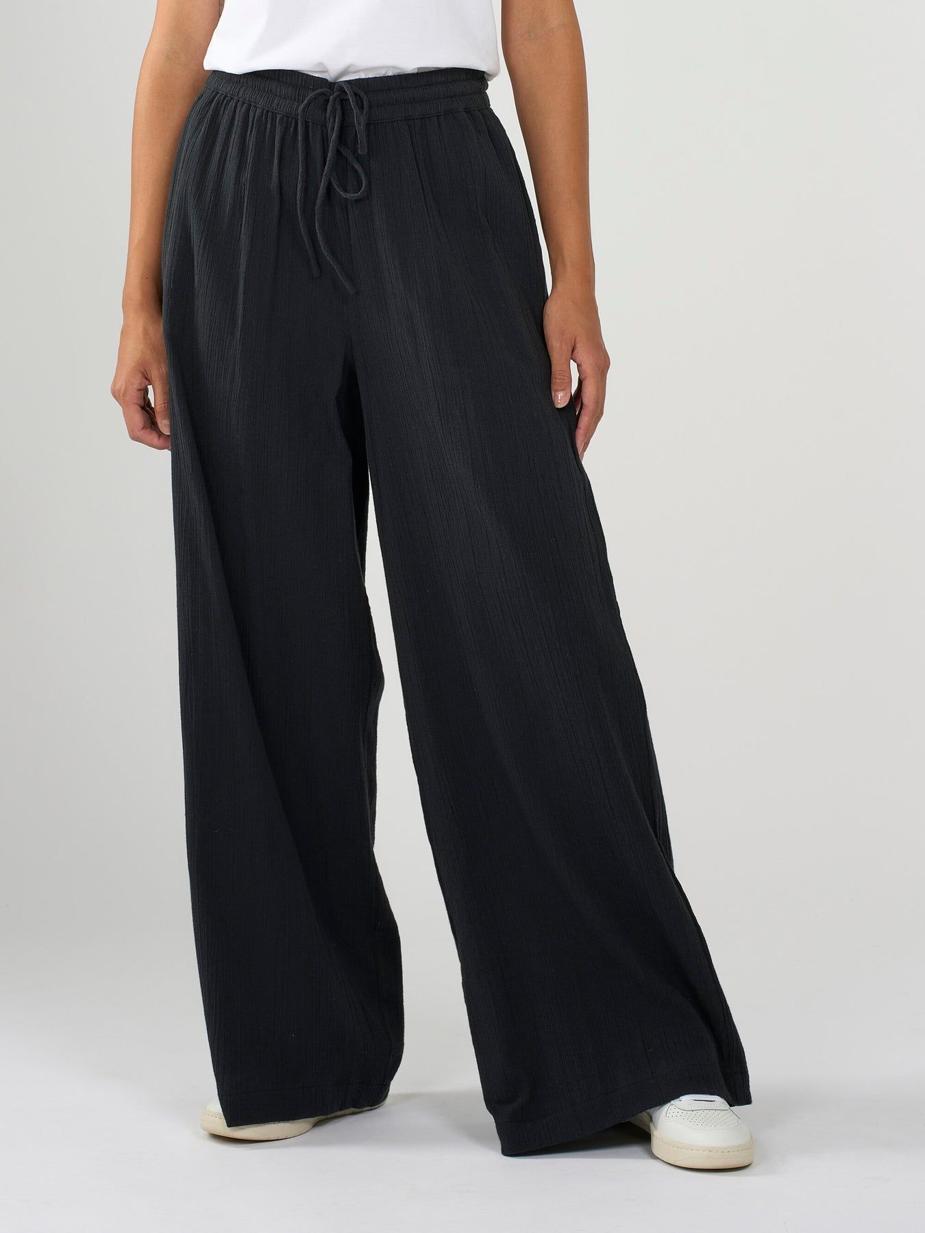 Pantalon crêpe femme hotsell