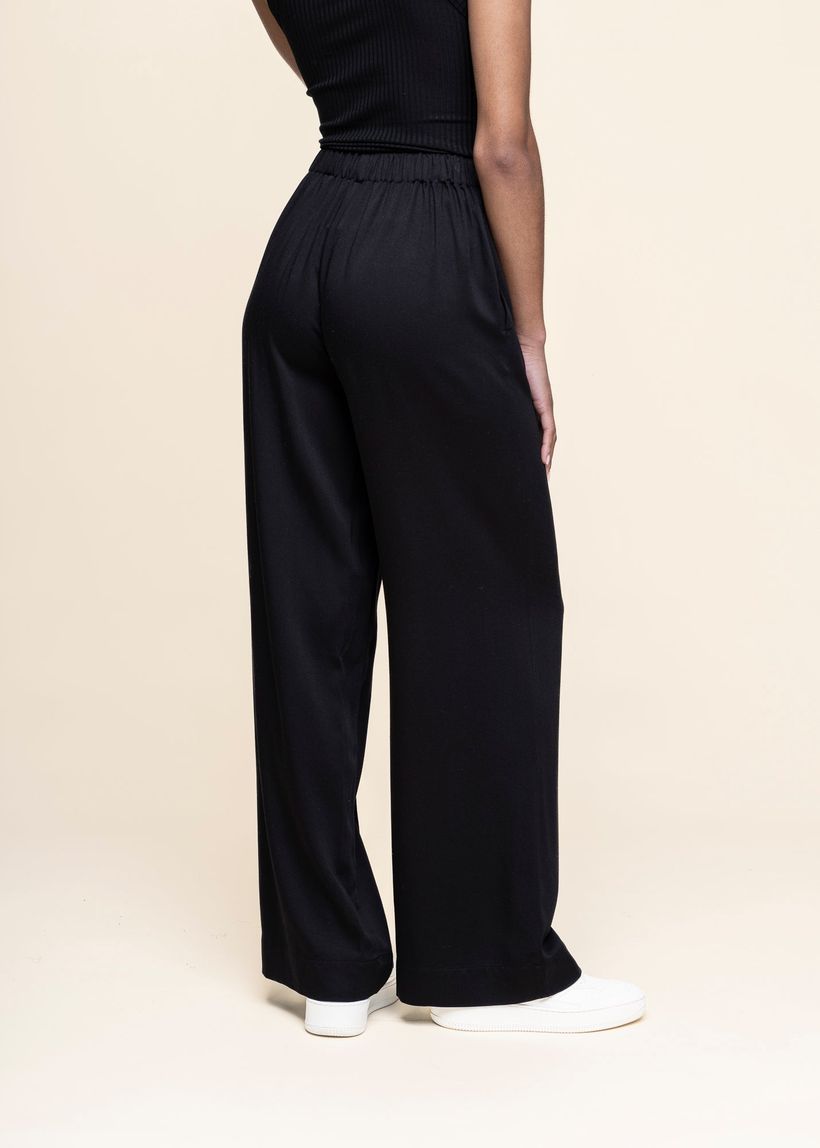 Pantalon ample en ecovero | noir "jonvaalie black" - Armedangels