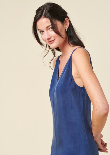 Robe longue en cupro | bleu "cobalt sade dress - blue" - Thinking Mu
