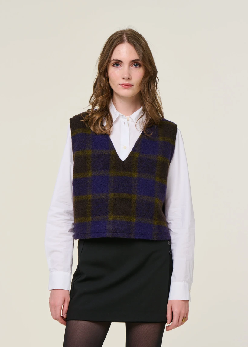 Pull sans manches en laine et coton bio | carreaux "cropped vest wool-blend - purple checked" - Rotholz