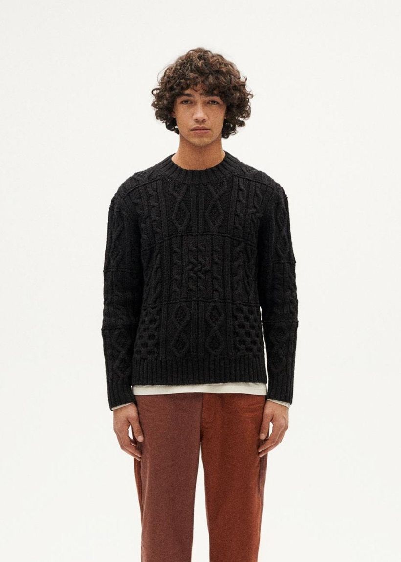 Pull uni texturé en laine mérinos certifiée | bleu gris "blue grey rasta knitted sweater - blue" - Thinking Mu