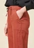 Pantalon fluide en coton bio et lin | terracotta "elin chino - terra" - Kuyichi