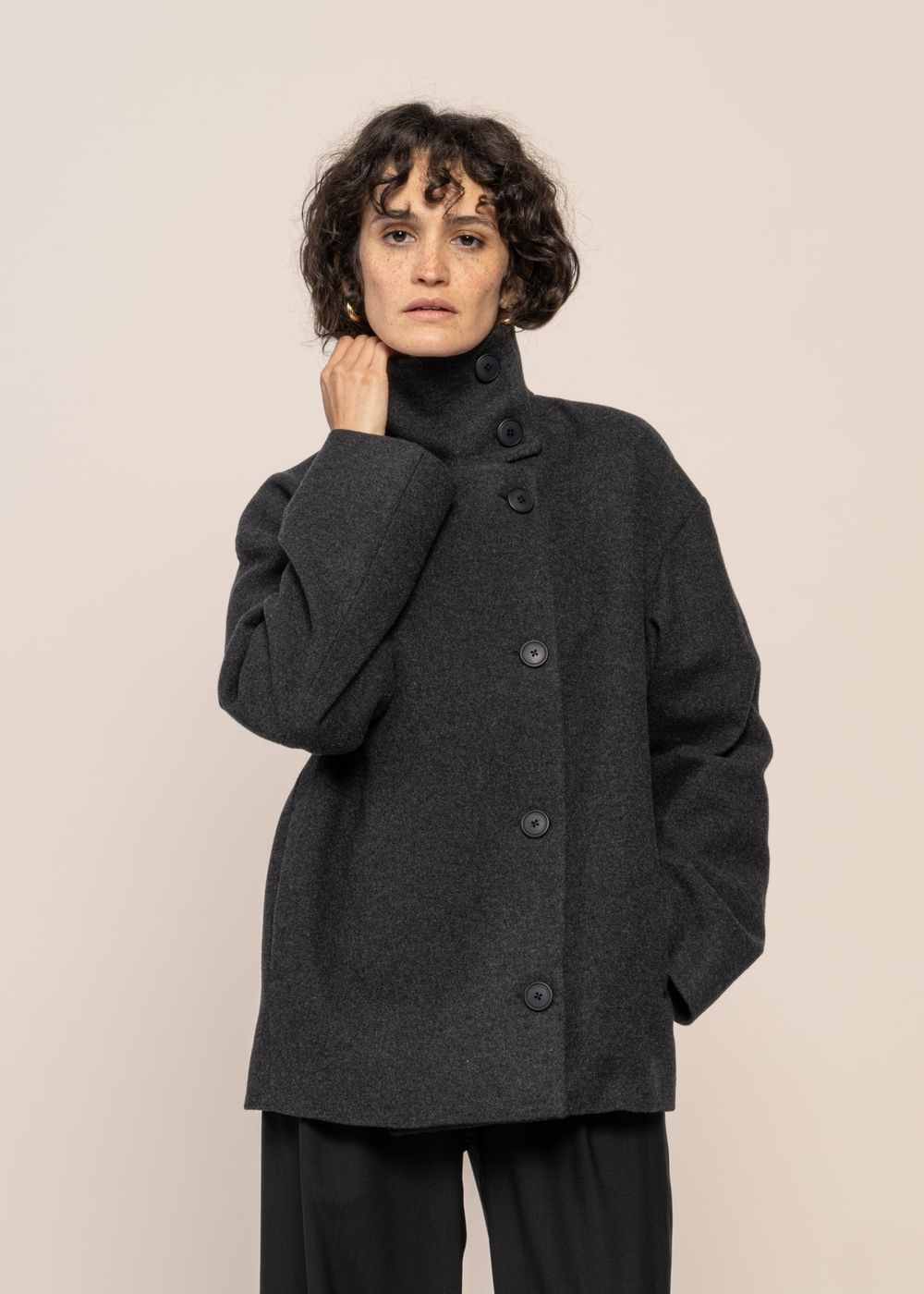 Manteau court en laine bio | gris foncé &quot;majelaa - steel melange&quot; Armedangels