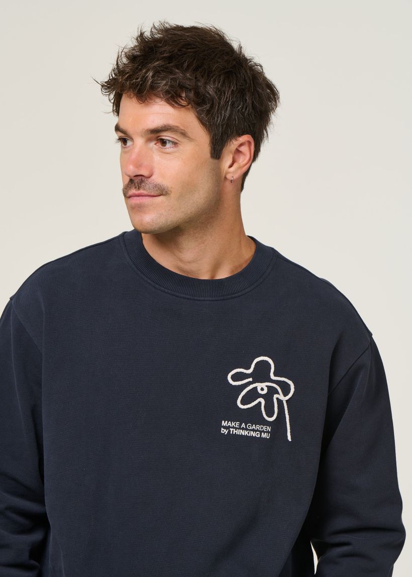Sweatshirt brodé en coton bio | bleu "flower rope navy leon sweatshirt - blue" - Thinking Mu