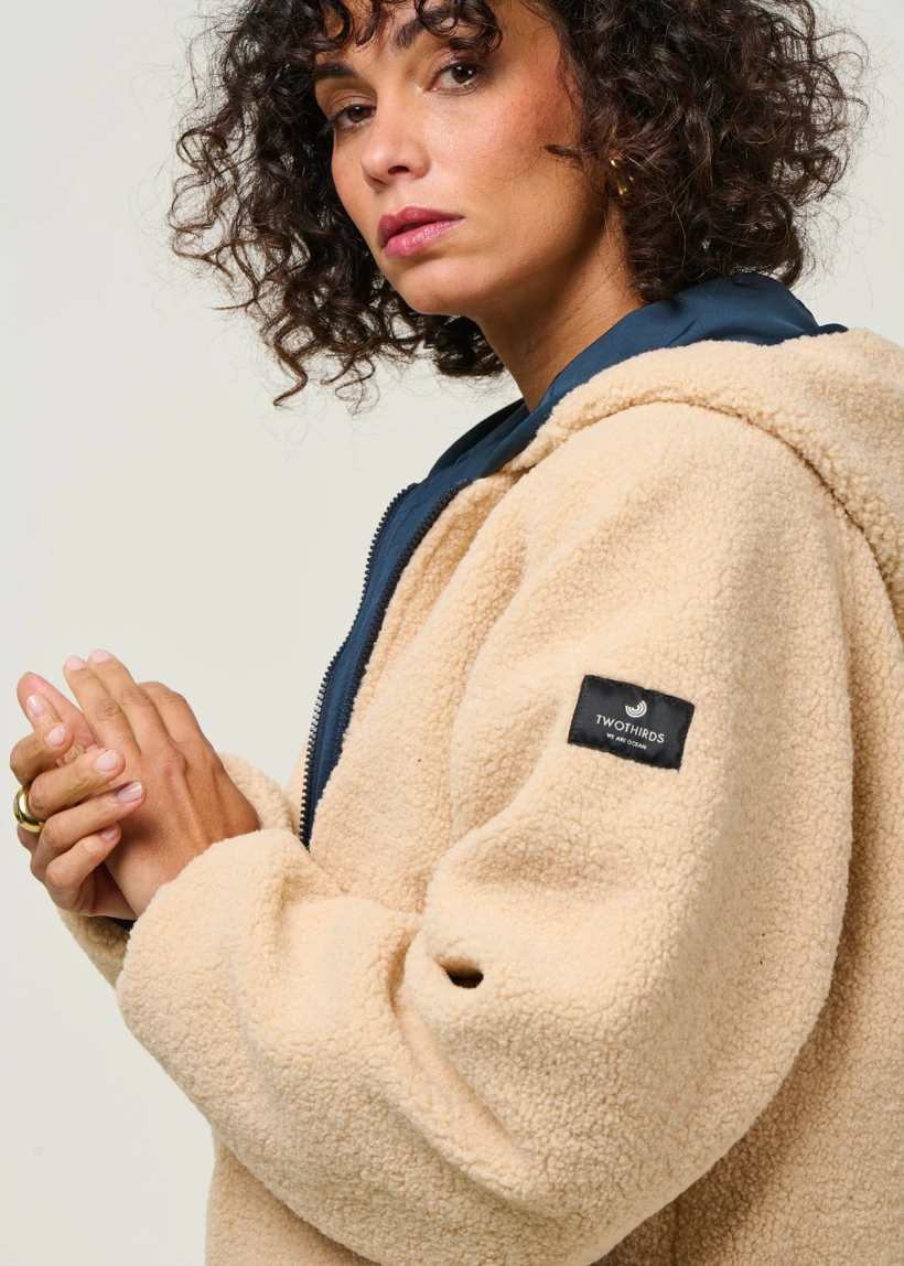 Manteau polaire réversible en matière recyclée | bleu/écru "crozier - blue orion" - Twothirds