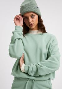Sweat vert pâle en coton bio - aarin sage green