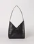 Sac à main en cuir tannage végétal | noir "vicky black classic leather" - O My Bag
