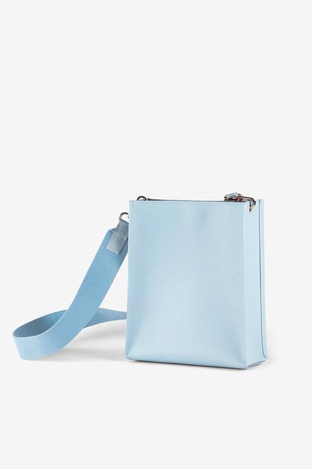 Sac bleu ciel en cuir recyclé - book bag