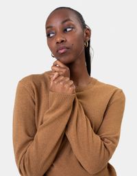 Pull maille droit camel en laine mérinos recyclée - sahara camel