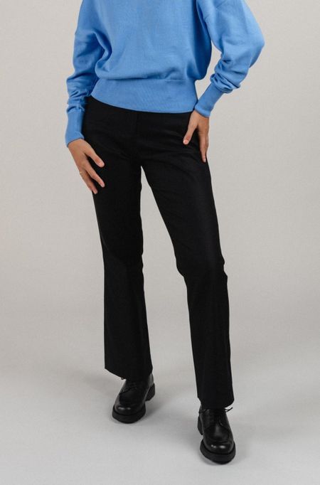 Pantalon droit noir en coton bio et ecovero- tatnaa black