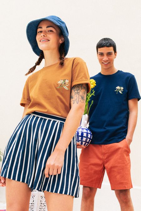 T-shirt brodé caramel en coton bio - fleur d'oranger