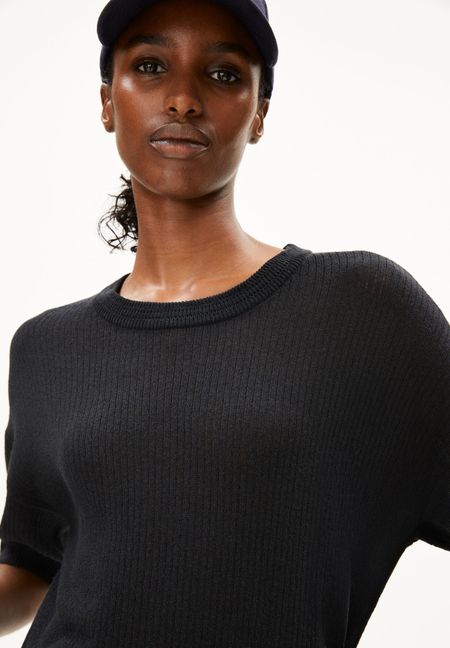 Top maille en lin, coton bio et ecovero | noir "lizaa lino - black" - Armedangels