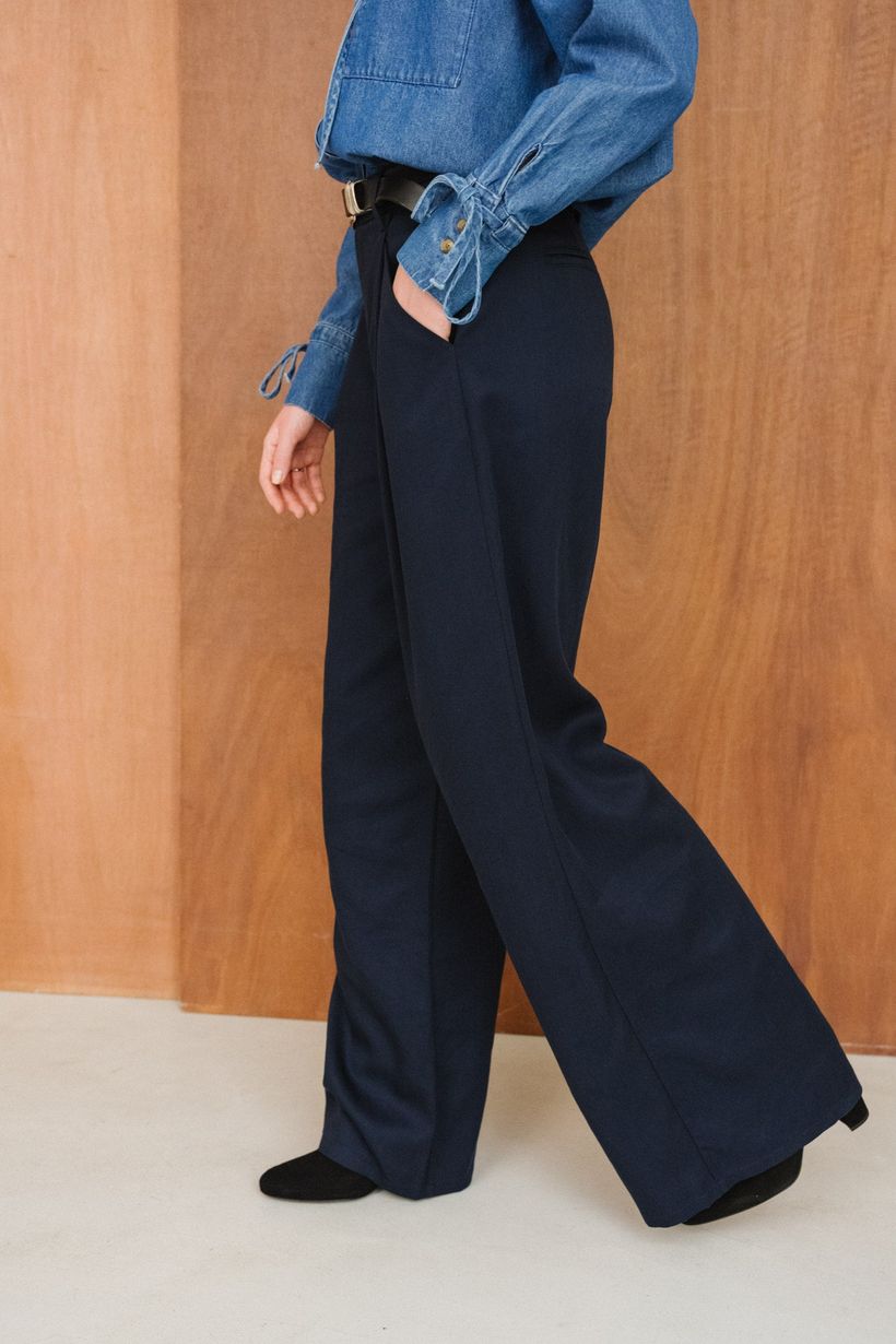 Pantalon ample en tencel | bleu foncé "navy molly pants - blue" - Thinking Mu