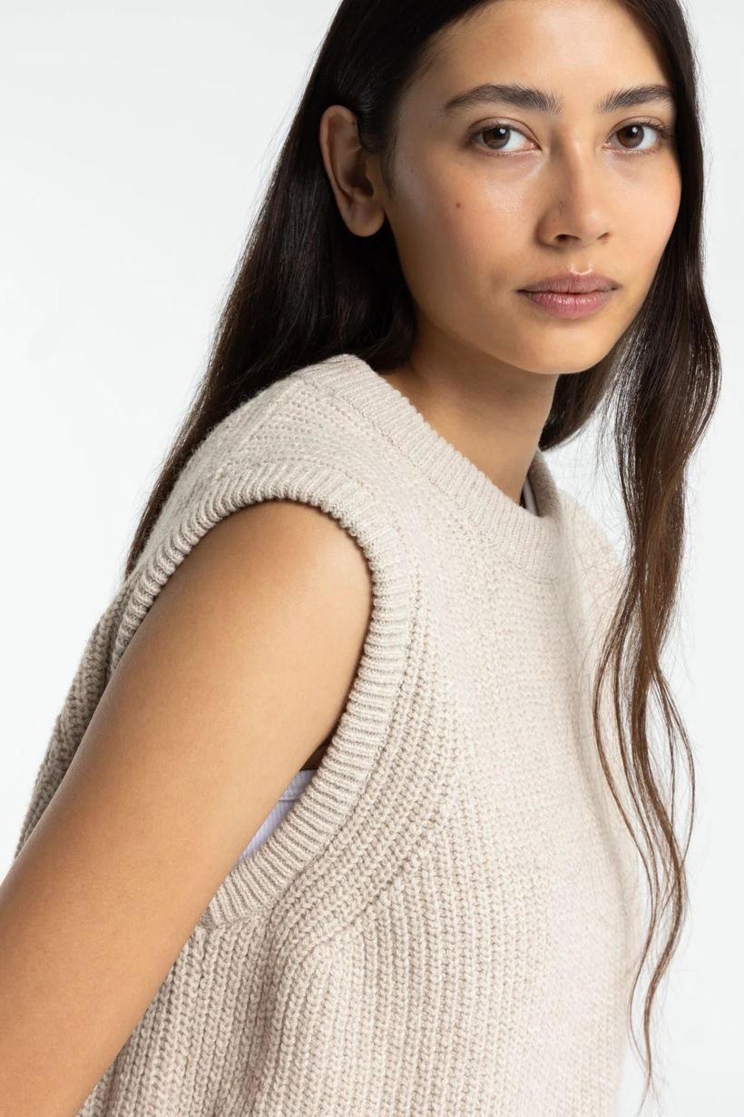 Pull sans manches en laine recyclée | écru "nimyo - fog" - Kings of Indigo