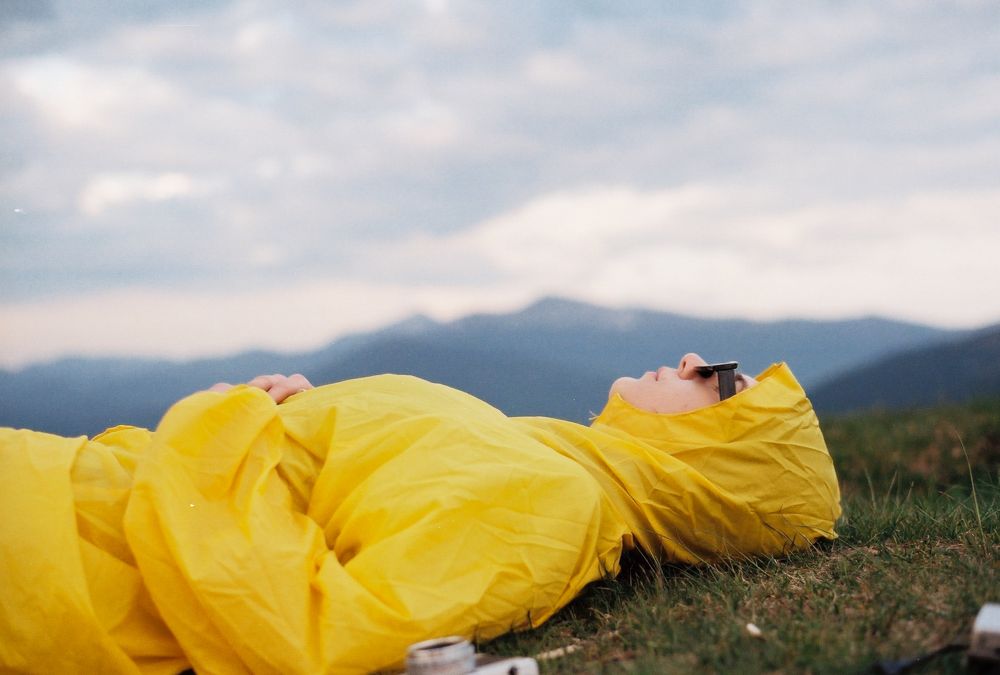 Déperlant, imperméable, comment choisir ses manteaux de pluie ?