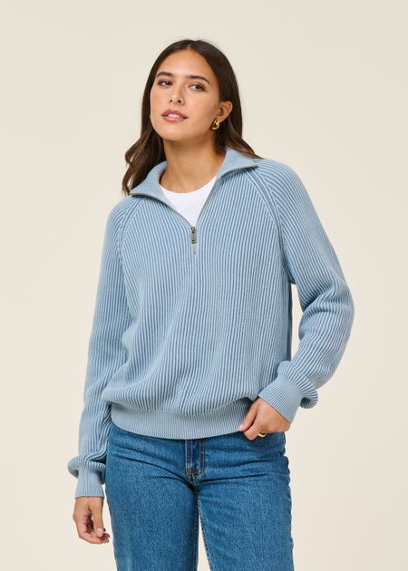 Pull col camionneur en coton bio | bleu clair "troyer vanisé knit sweater - dark blue glow" - Armedangels