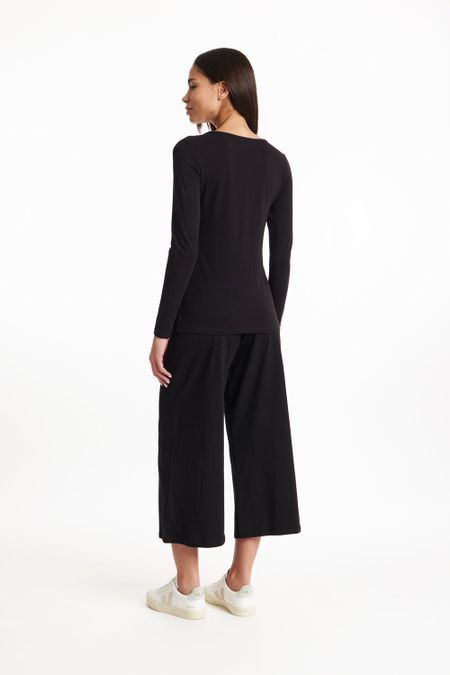 Pantalon large 3/4 noir en coton bio - chandre - People Tree