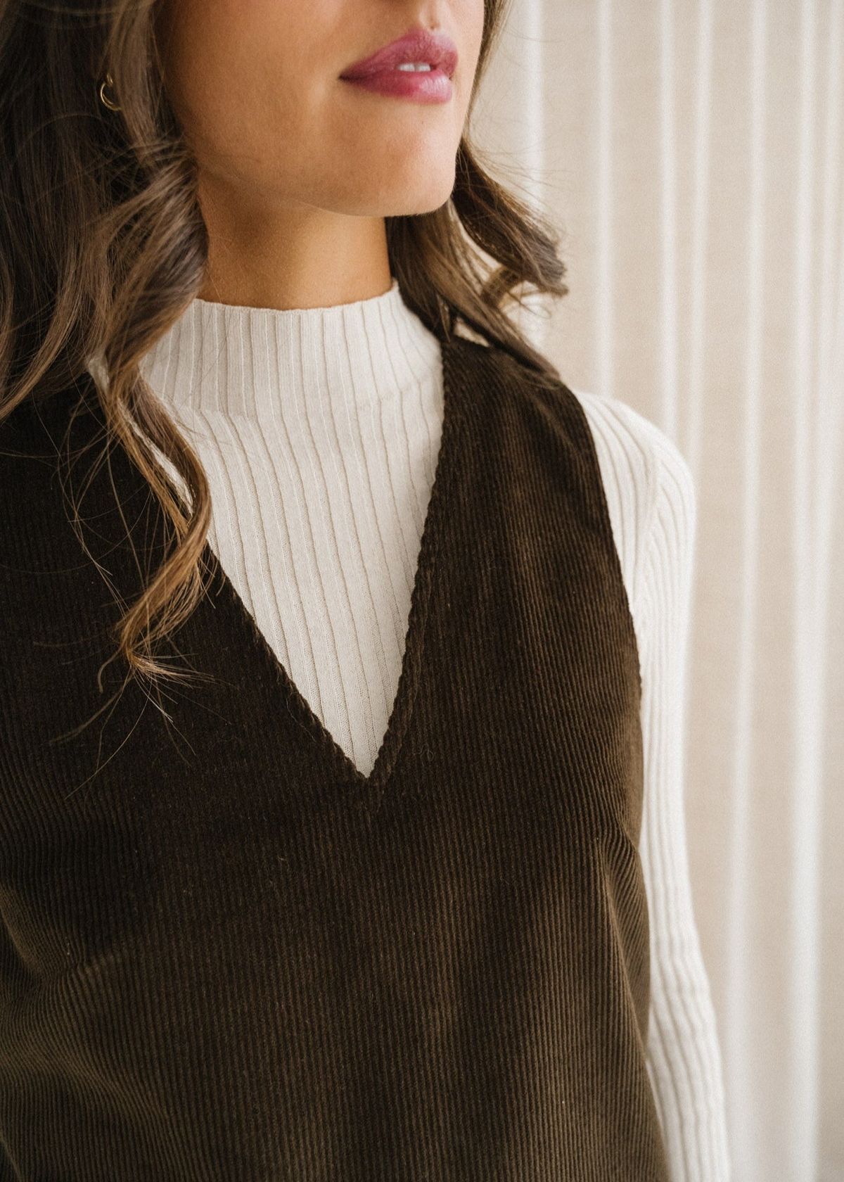 Robe chasuble olympe en velours chocolat - Bonjour Demain