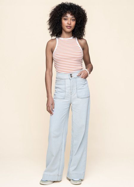 Jean evasé en coton bio et lyocell | bleu clair "farrah worker super light" - Kuyichi