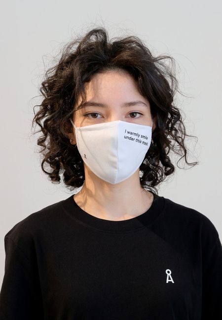 Masque blanc avec écritures en coton bio et polyester recyclé - redaav warmly