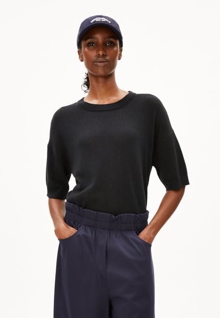 Top maille en lin, coton bio et ecovero | noir "lizaa lino - black" - Armedangels