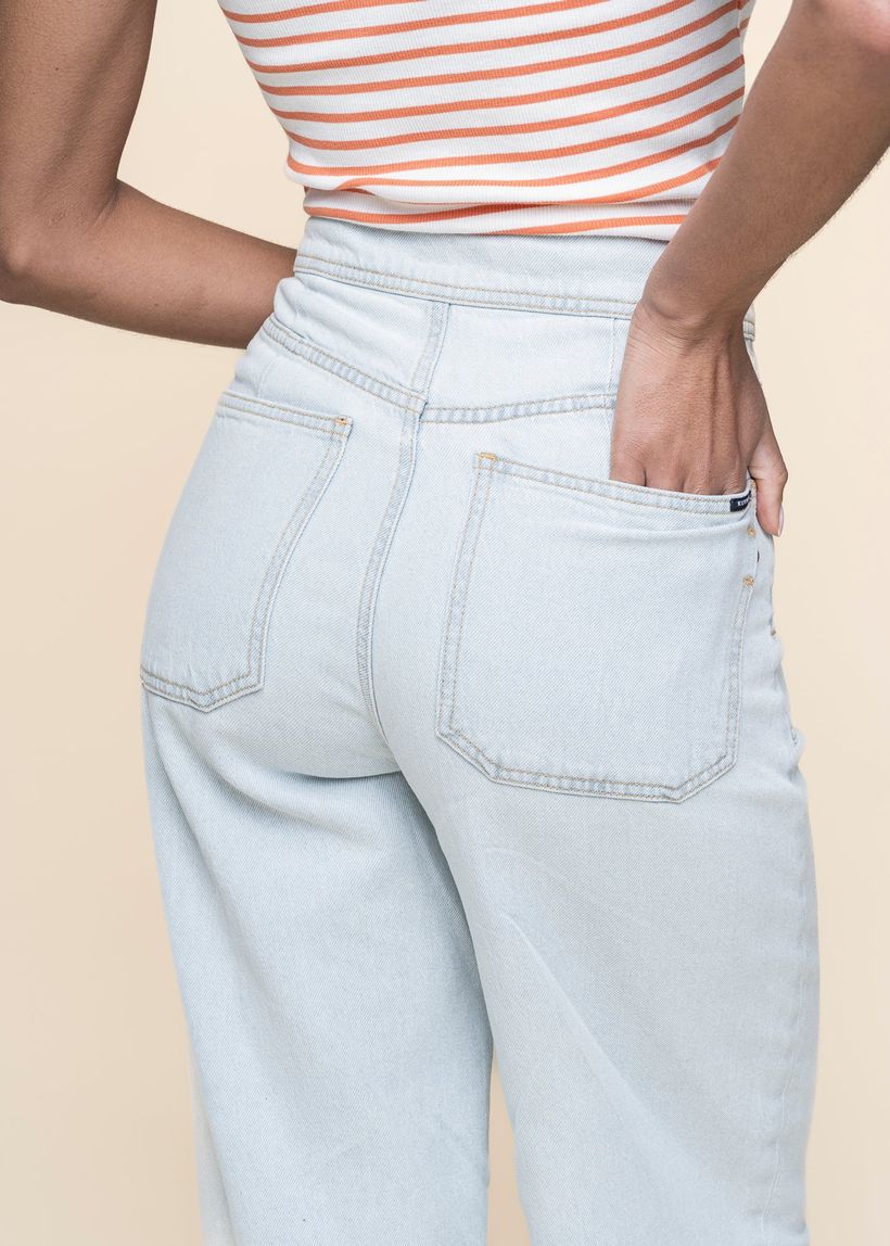 Jean evasé en coton bio et lyocell | bleu clair "farrah worker super light" - Kuyichi