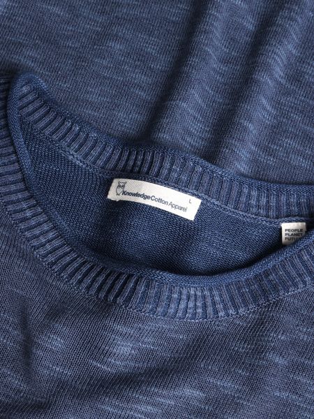 Pull en tencel® (procédé lyocell) | bleu "crew neck knit tencel - vintage indigo" - Knowledge Cotton Apparel