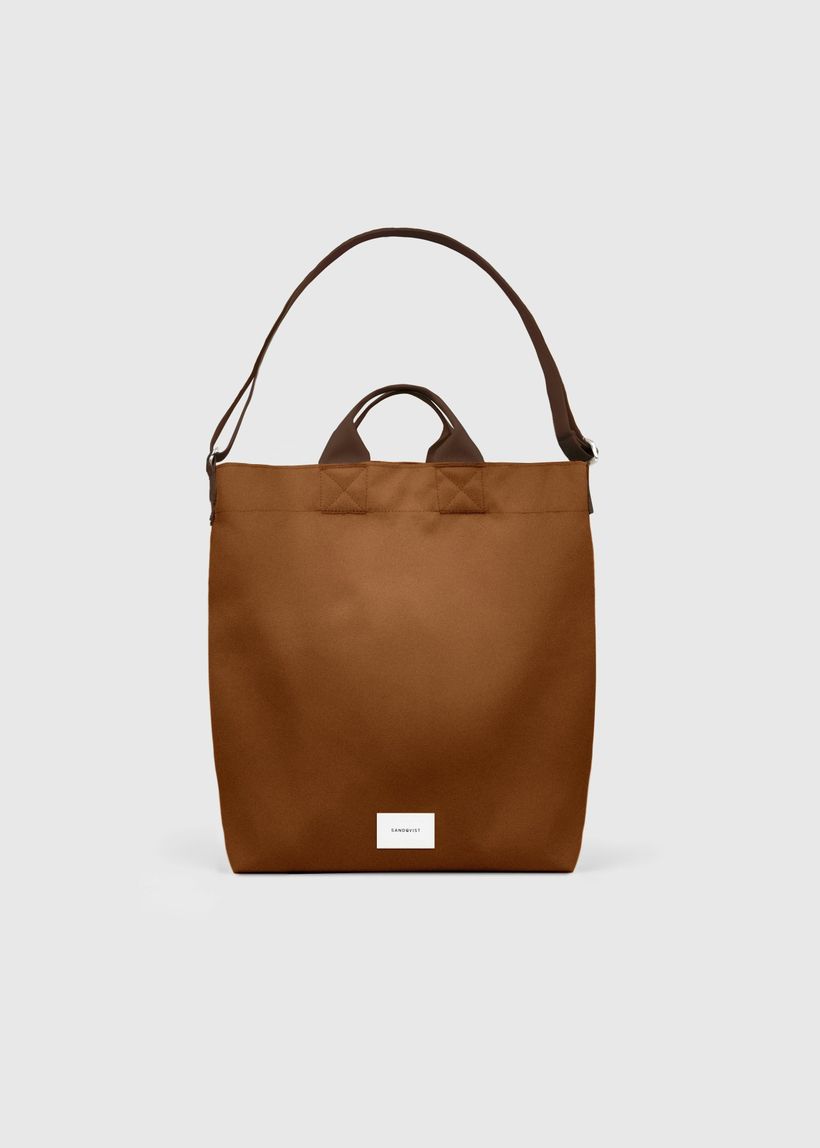 Sac tote/bandoulière 19l en matière recyclée | marron "ground shopper bag - sepia brown" - Sandqvist
