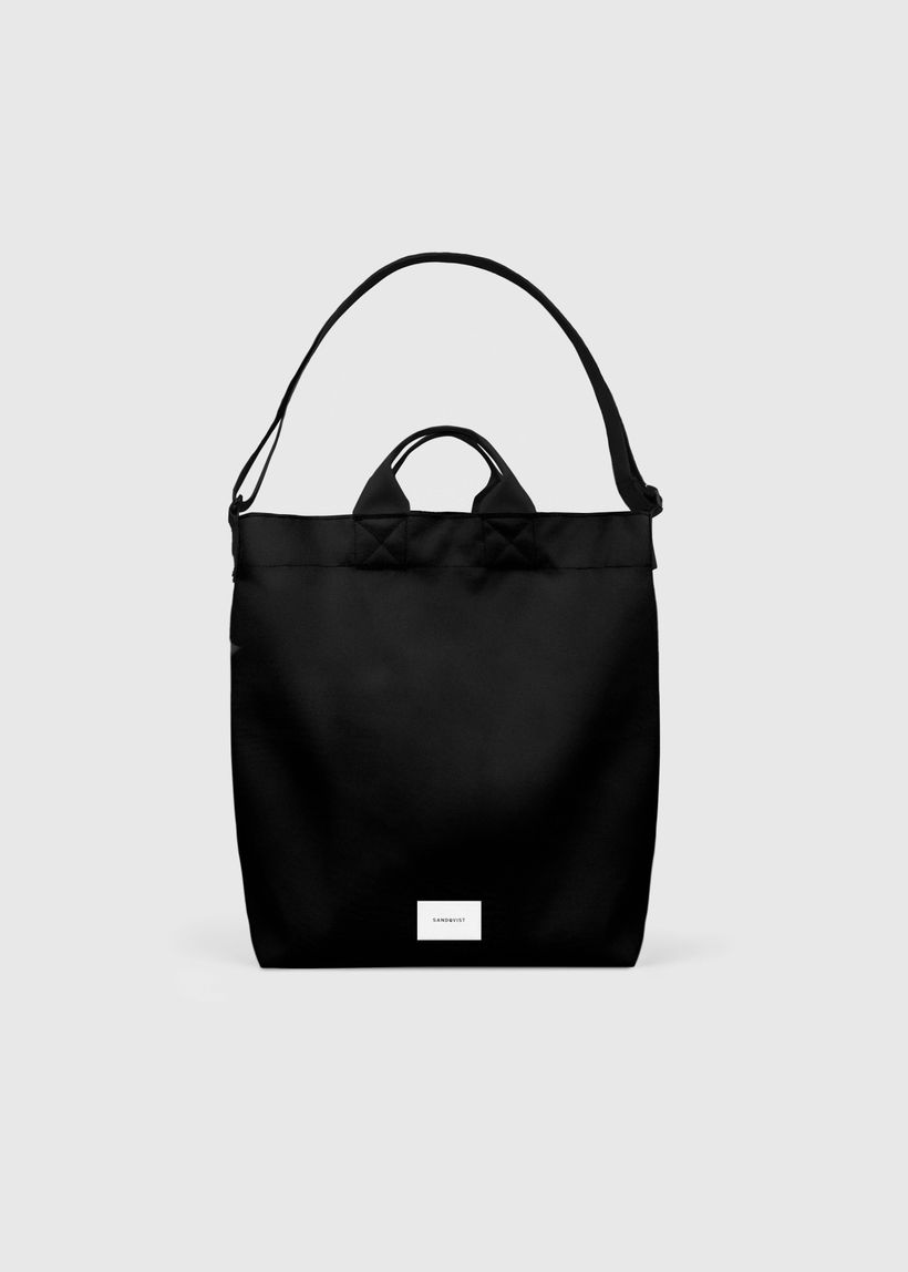 Sac tote/bandoulière 19l en matière recyclée | noir "ground shopper bag - black" - Sandqvist