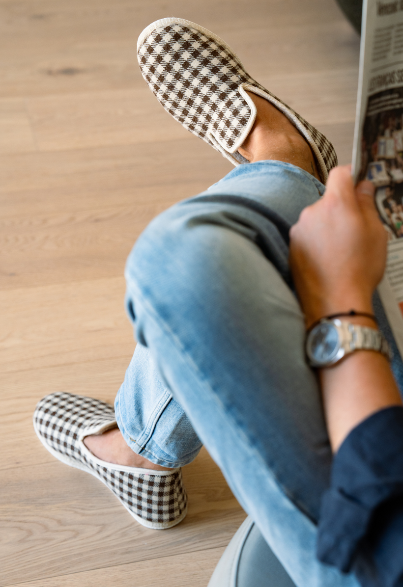 Chaussons en coton biologique | beige "francine carreaux - café crème" - Caussun