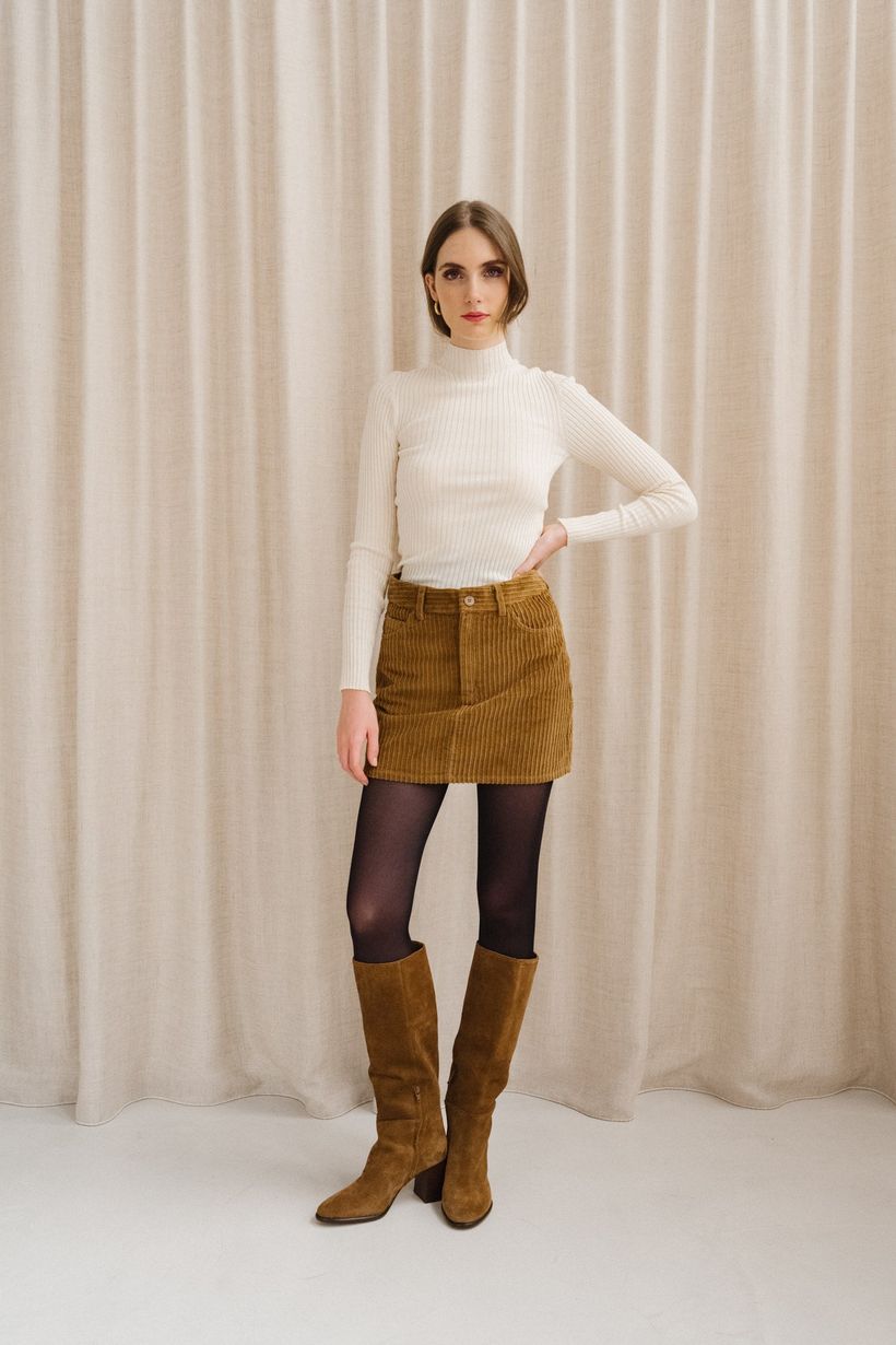 Jupe en velours côtelé | camel "light oak corduroy kimmy skirt - brown" - Thinking Mu