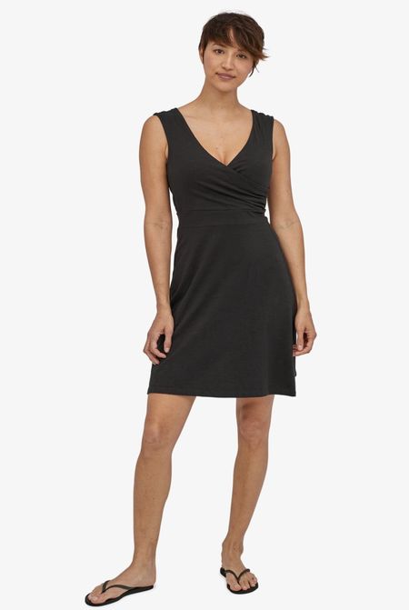 Robe noire cintrée en coton bio