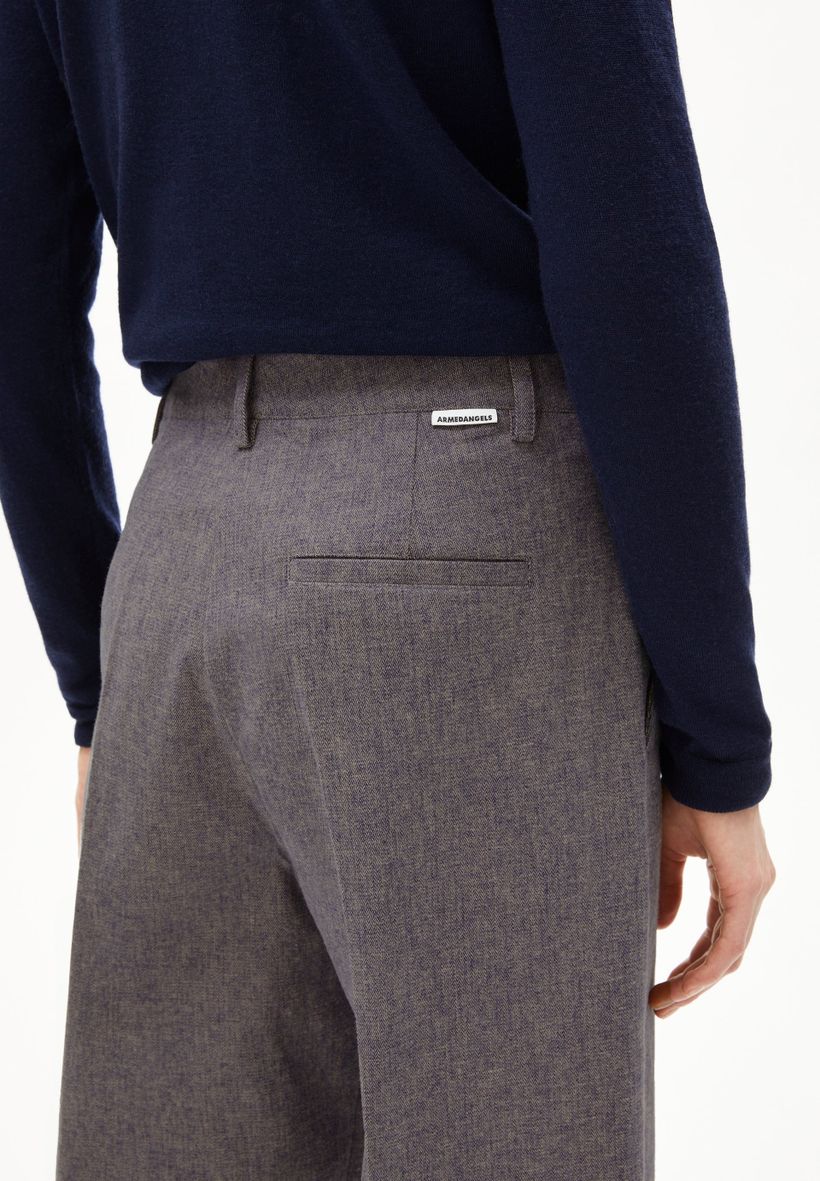 Pantalon droit flanelle en coton bio | gris/marine "leandraa handaas - pure-tinted navy" - Armedangels