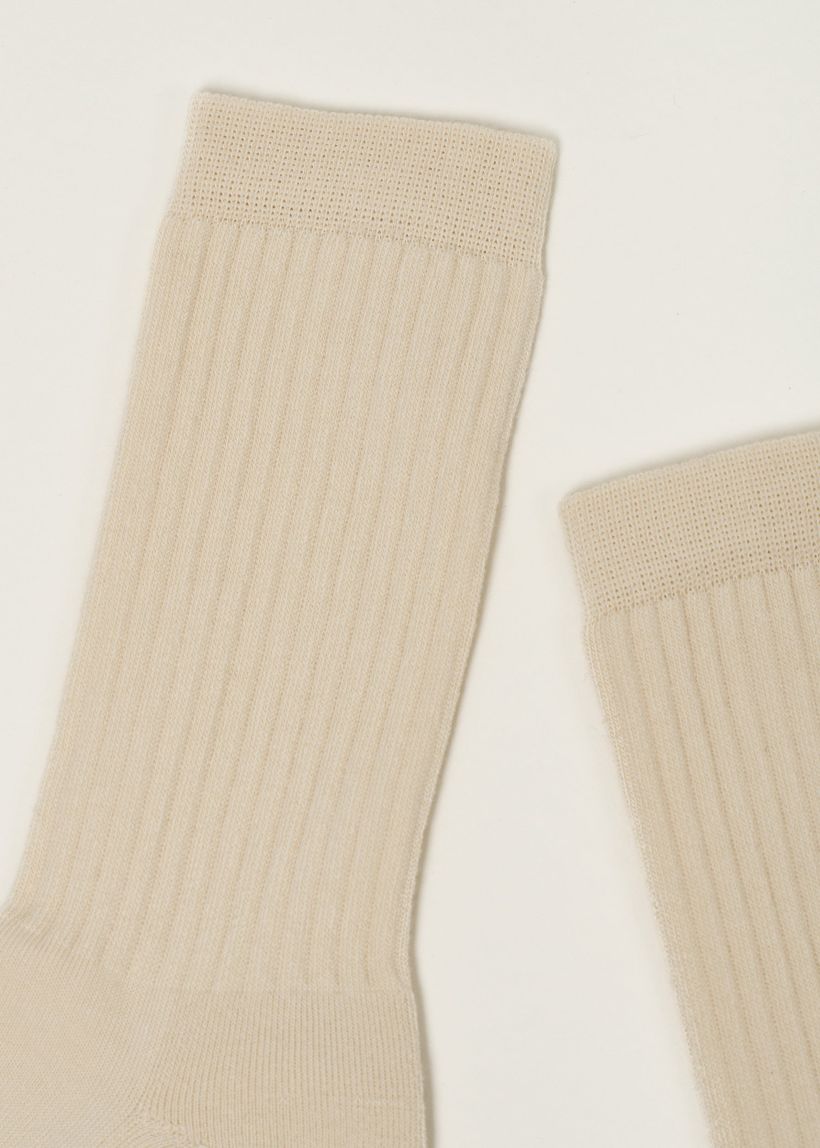 La paire de chaussettes en coton bio | écru - WeDressFair Essentiels