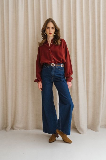 Jean évasé en coton bio et recyclé | bleu foncé "sara high loose stone indigo" - Mud Jeans