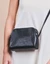 Sac à main bandoulière en cuir certifié | noir "emily leather strap black stromboli leather" - O My Bag - 4