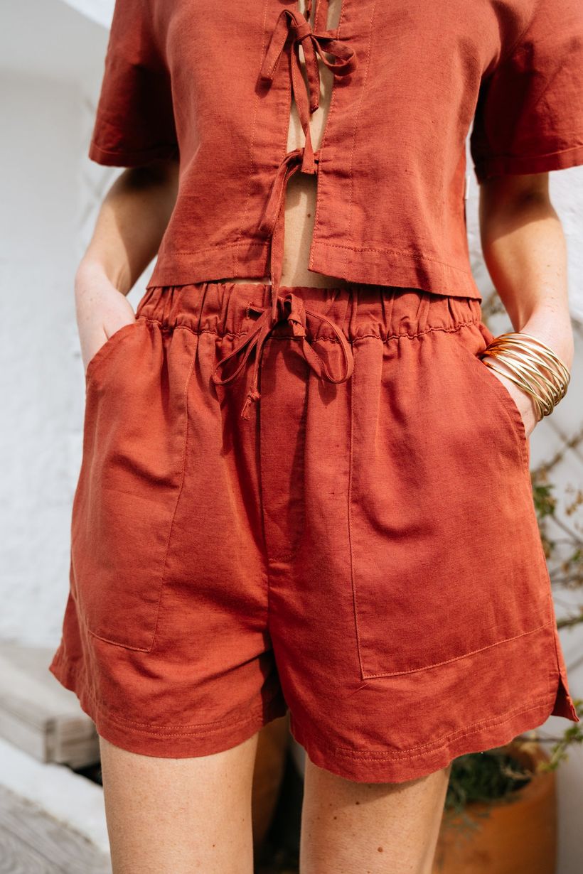 Short en coton bio et lin | terracotta "soleil short - terra" - Kuyichi