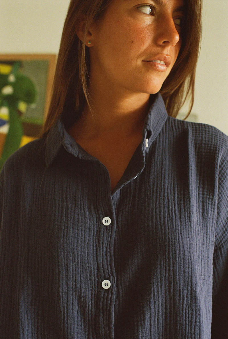 Chemise de pyjama en coton bio | bleu "mimosa" - Nénés Paris