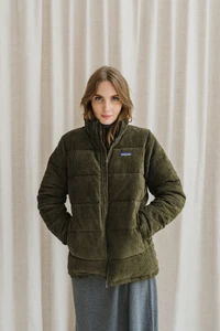 Doudoune velours en matière recyclée | vert "w's cord fjord coat pine needle green"