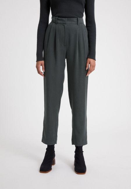 Pantalon à pinces vert en tencel - aretaa vintage green