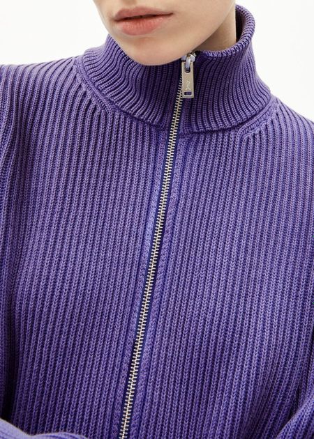 Gilet zippé en coton bio | violet  "rebeccaa gmt dye indigo lilac" - Armedangels