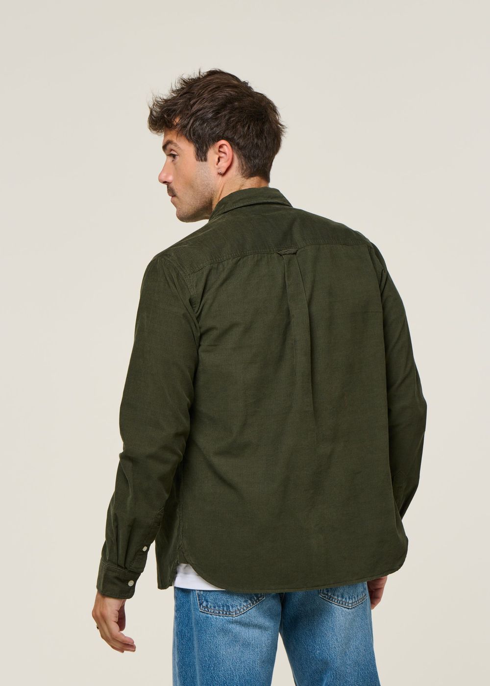 Chemise velours côtelé en coton bio vert sapin 