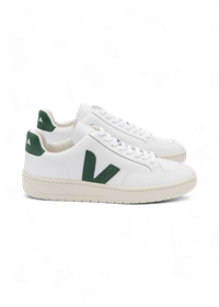 Baskets basses en cuir et suède certifiés | vert "v-12 leather extra white cyprus"