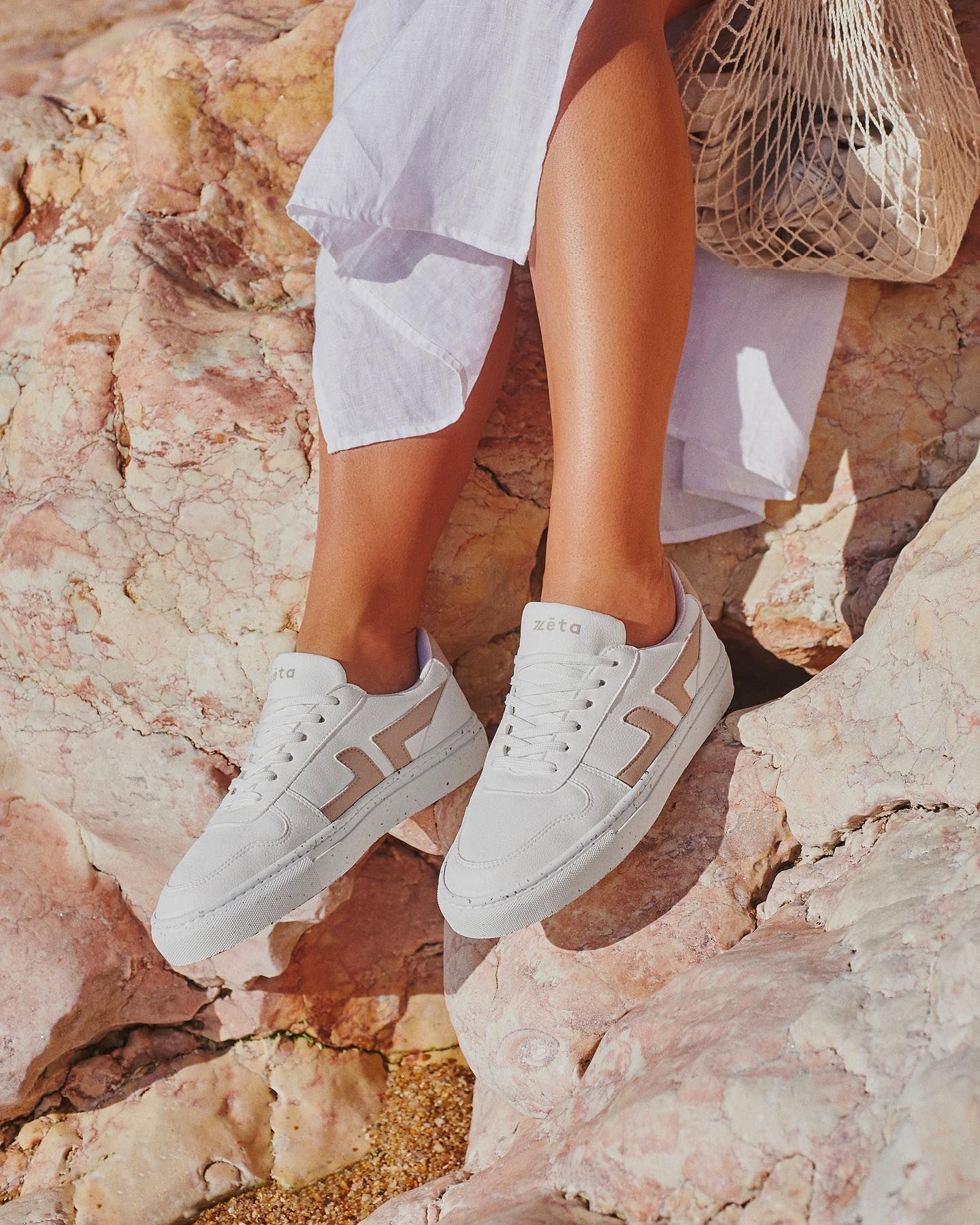 Baskets vegan blanches et vertes 