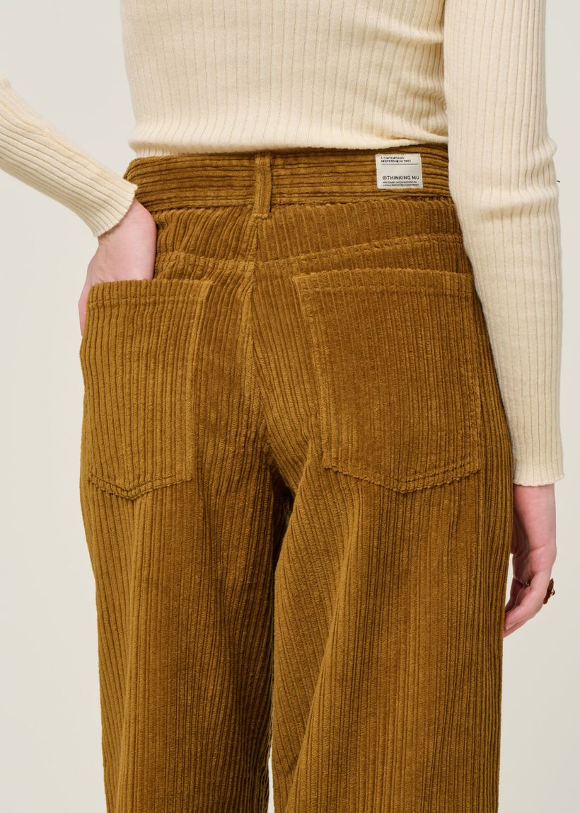 Pantalon large velours en coton bio | camel "light oak corduroy hedda pants - brown" - Thinking Mu
